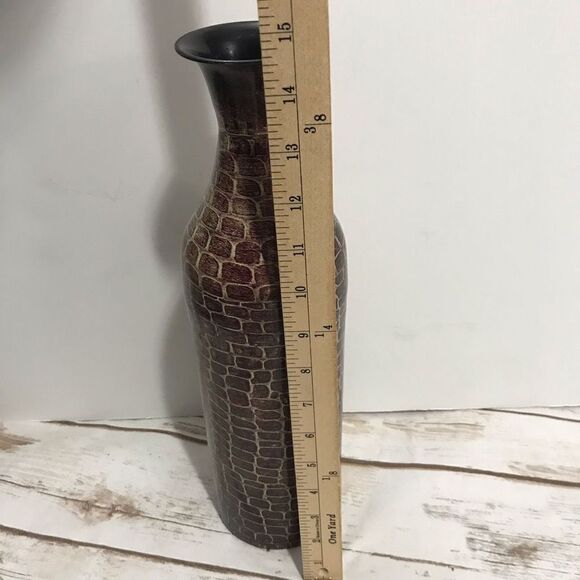 Maroon Dark Red Printed Vase Giraffe Cobblestone - Picture 2 of 9